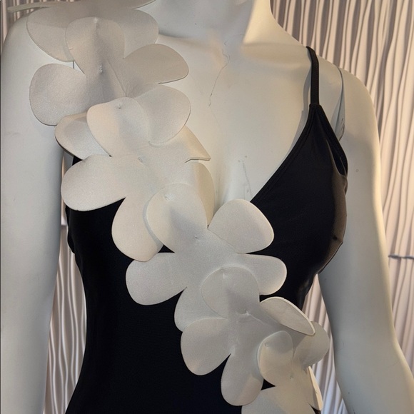 FymnSi Womens Black 3D Floral Swimsuit Set S NWT - Picture 15 of 16